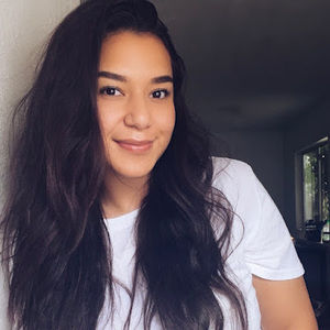 Meet your Posher, Lorena